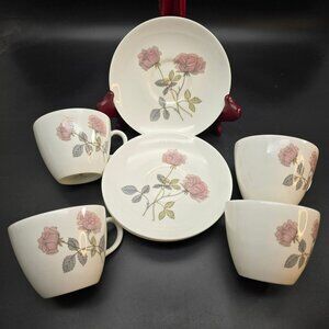 Wedgwood Flame Rose cups and Saucers Set of 4 Vintage Floral England VL4055